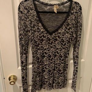 Black and Tan lace long sleeve top